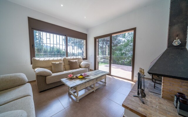 HomeHolidaysRentals Velur
