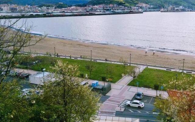 Apartamento en la playa con parking privado