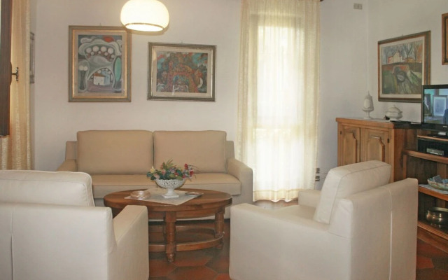 Rita Forte dei Marmi