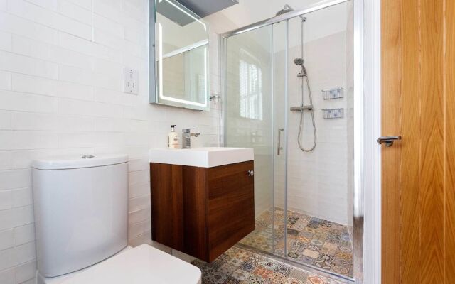 Essex Road Flat