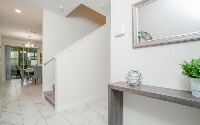 1566plunker 4 Bedroom Townhouse by RedAwning