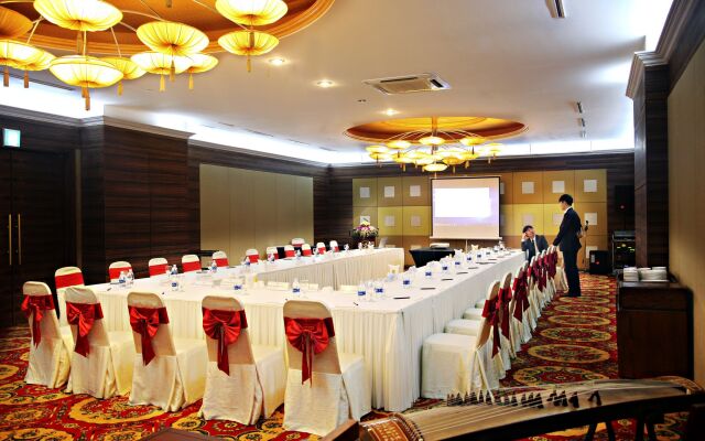 Grand Plaza Hotel Hanoi