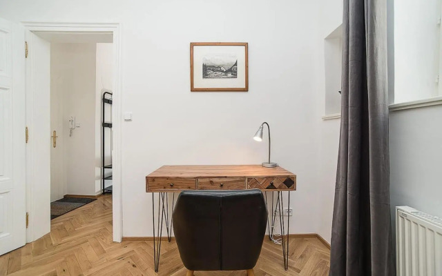 Newly renovated 1-bed apartment at Charles Bridge