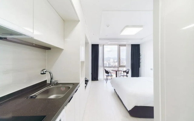 The Venezia Suite Hotel