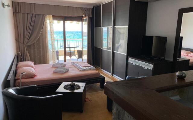 Apartments Lungo Mare