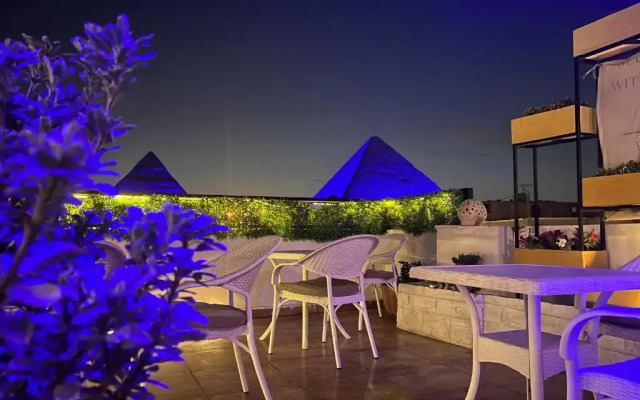 Pyramids Top Inn