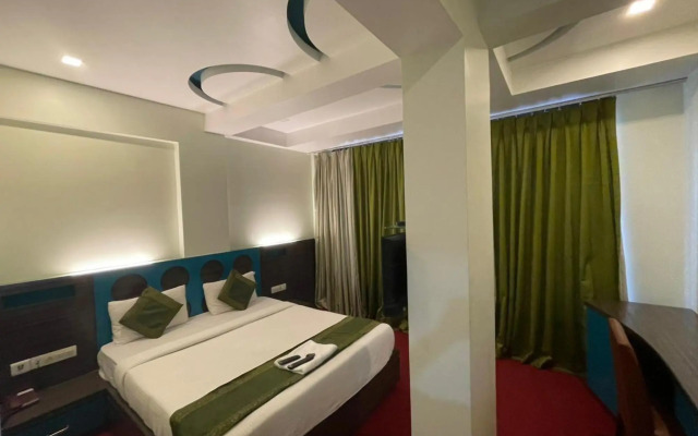 Hotel RR Suites - Near LODHA Xperia Mall