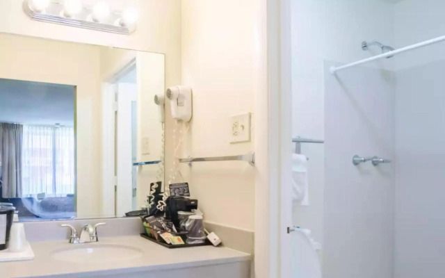 OYO Hotel Greensboro East I 40