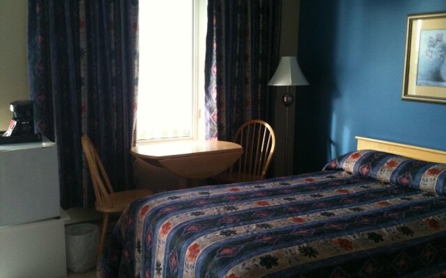 Hotel Motel Fleur De Lys