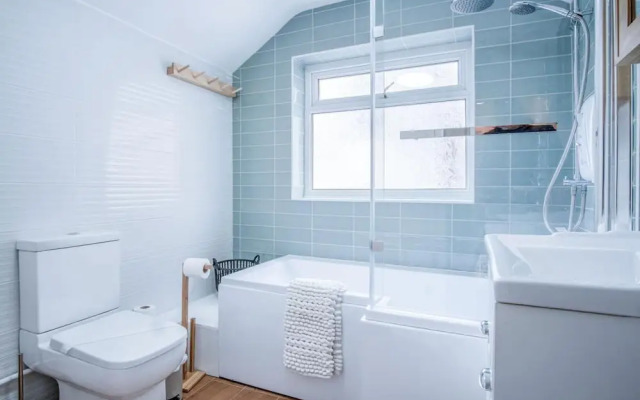 Castle Square - 2 Bedroom Holiday Home - Mumbles