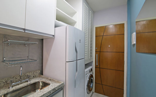 LinkHouse Beautiful High Floor 1-BDR c2-0036