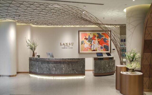 Lanou International Hotel, Hong Kong Middle Road, May Fourth Square, Qingdao