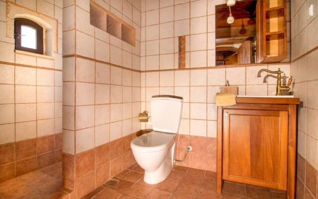Red Villa - Fliskouni - 1 Bedroom Maisonette