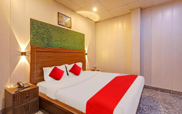 OYO Flagship 80572 Dream Comes True Hotel Banquet