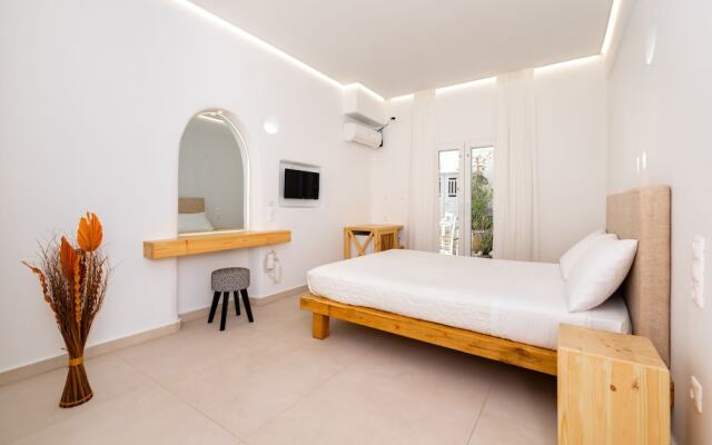 Hotel Thira