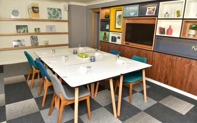 Holiday Inn A55 Chester West by IHG