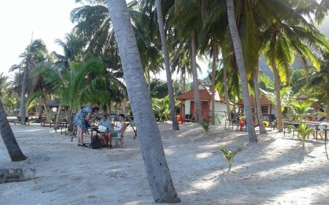 Kiki Coconut Beach Resort