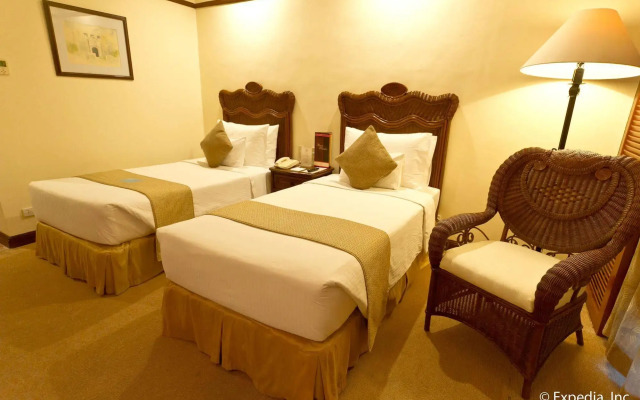 Waterfront Airport Hotel & Casino