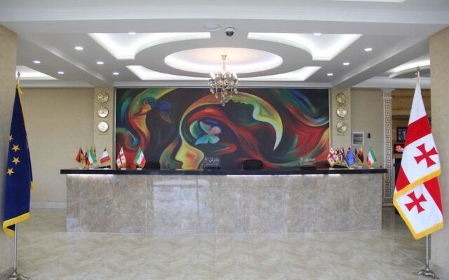 Royal Sky Hotel