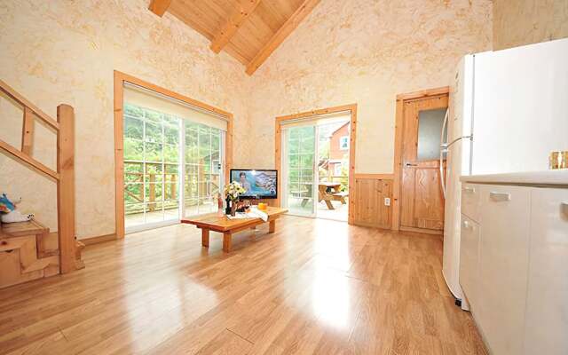 Gwangyang Four Seasons Story Pension