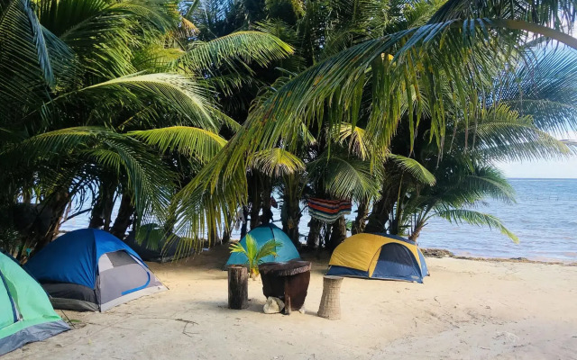 Camping Lunas Bar