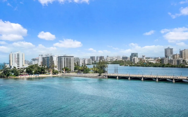 Lagoon819-bl in San Juan