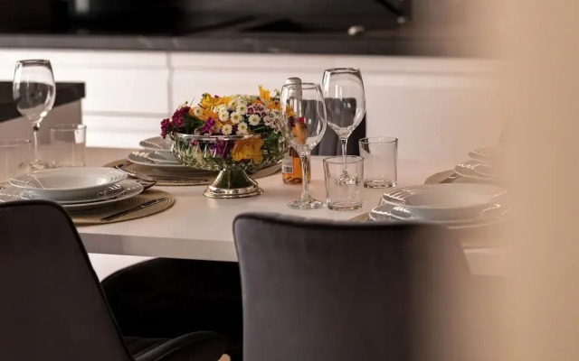 ARI - AFI Mall Luxurious Apartments