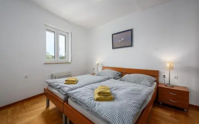 Apartments Adria