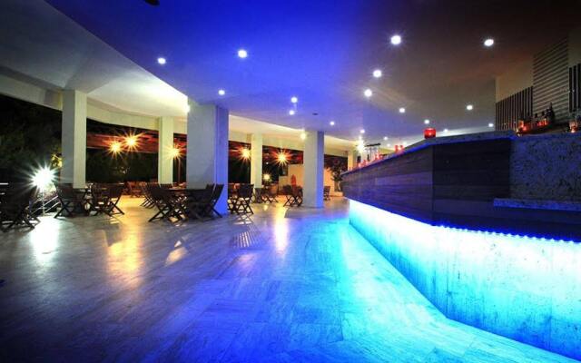 Vista Azur Hotel