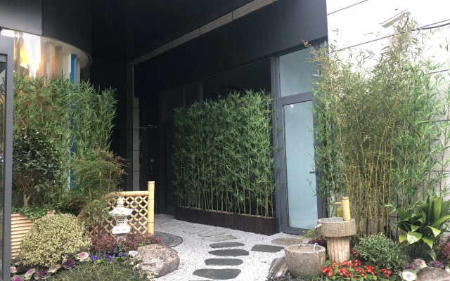 Holiday Inn Express Shanghai Xuhui Binjiang by IHG