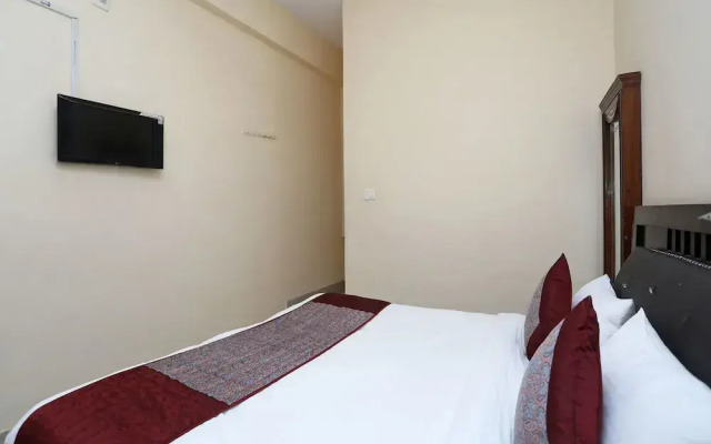 OYO 14639 Darshika Guest House