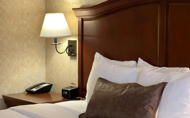 Maine Evergreen Hotel, Ascend Hotel Collection