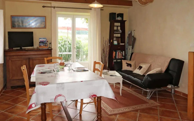 Holiday Home L'Hirondelle - SJD202