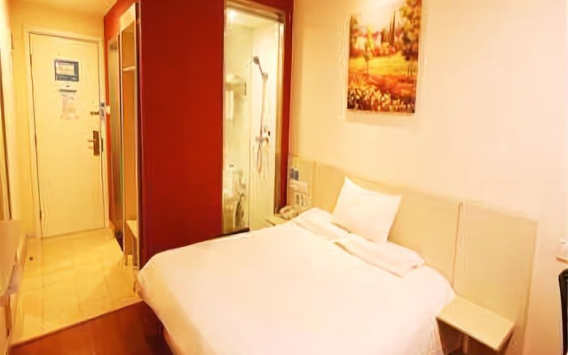 Hanting Hotel Urumqi Zhongyinggongdi Metro Station