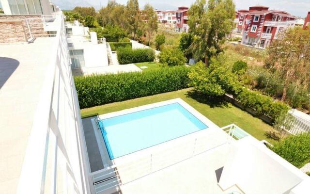 Novron Feronia Villas