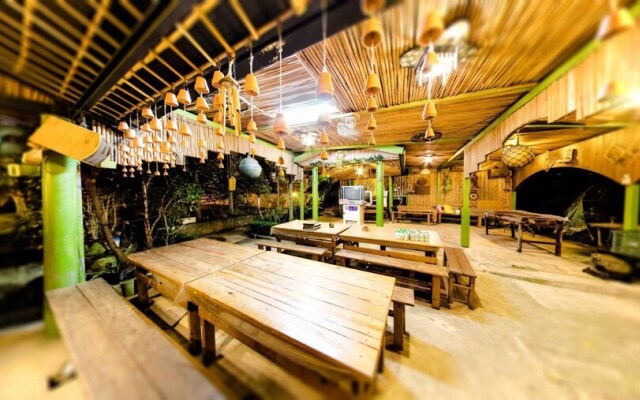 Sun Lu Holiday Homestay