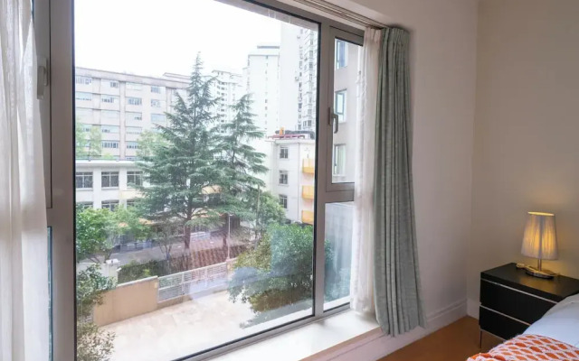 Tyms 3BR 2BA Apartment in Xujiahui