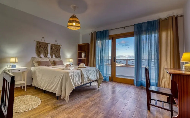 Special Home w Tropical Garden Near Seaside