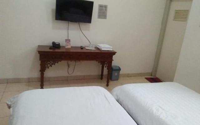 Hotel Besar Purwokerto – Guest Rooms – Purwokerto