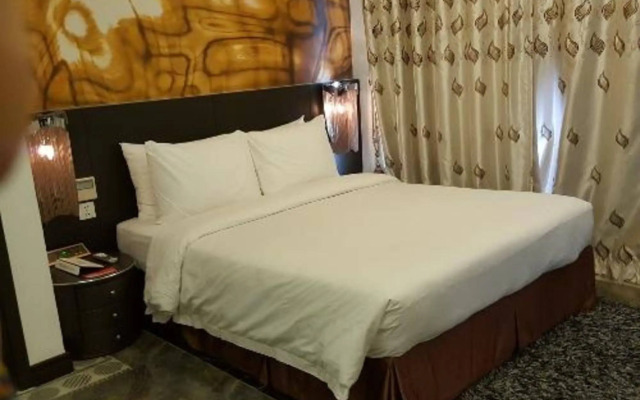 A&EM Hotel 44 Phan Boi Chau