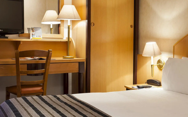 hotelF1 Bretigny Sur Orge