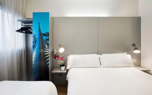 B&B Hotel Girona 2