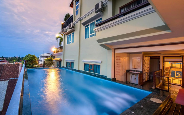 Seng Hout Hotel