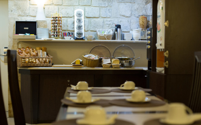 Hotel Andre Latin