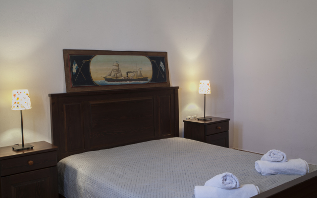Ostria Studios & Apartments