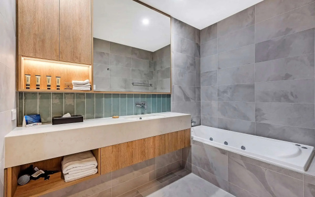 Ingot Hotel