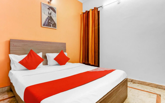 Flagship Hotel Orlov