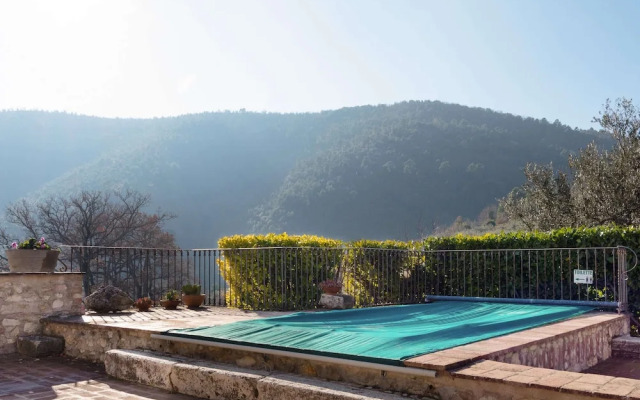 Sun-kissed Holiday Home With Swimming Pool