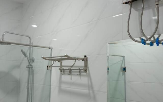 Meaco Royal Hotel- Lucena