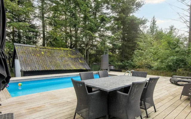 6 Person Holiday Home in Hemmet-by Traum